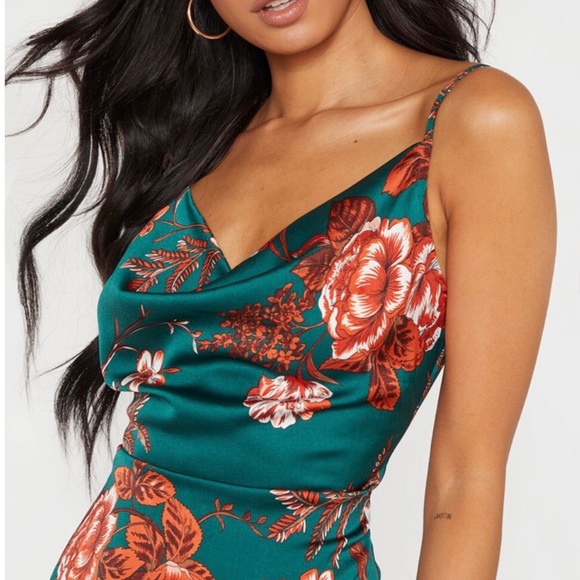 Pretty Little Thing EmeraldGreen Floral Midi Dress - Picture 2 of 3